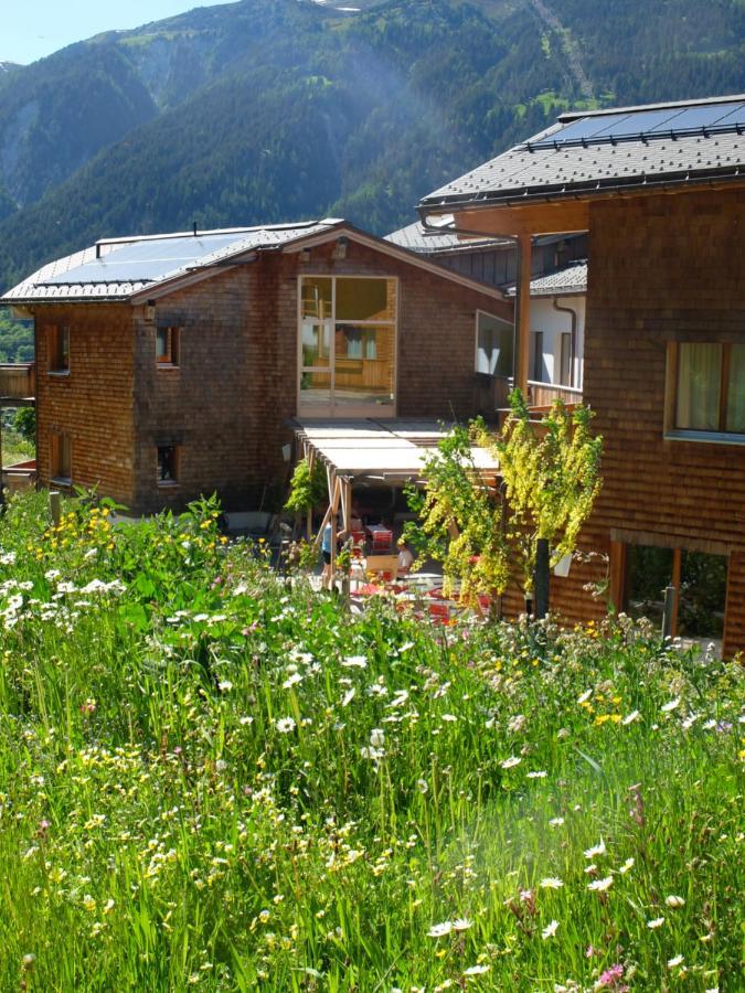 Berglandhof Hotel Ernen Екстер'єр фото